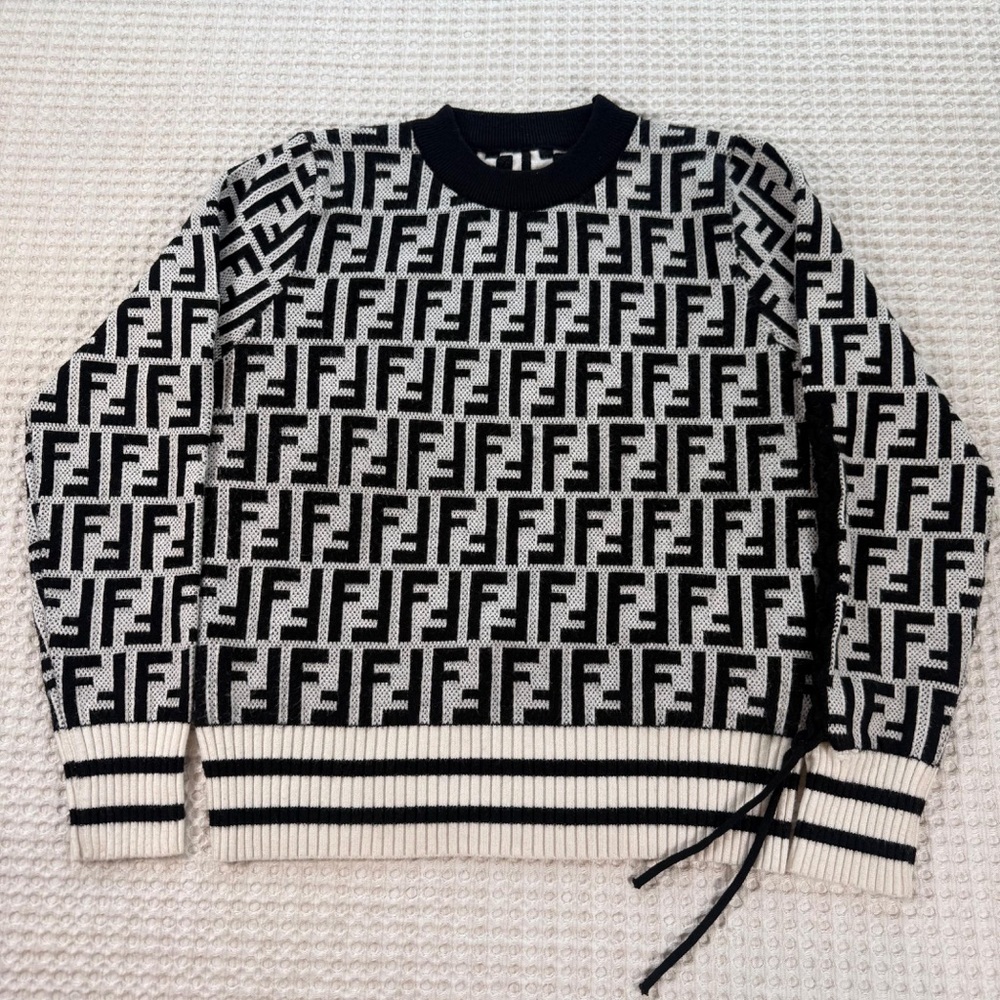 🚫SOLD - NO AVAILABLE Fendi FF Monogram Sweater Black White Knit Side Lace Logo